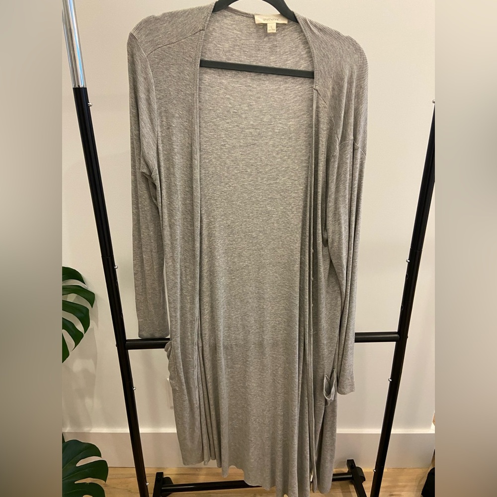 Long, long sleeve, light grey, cardigan.